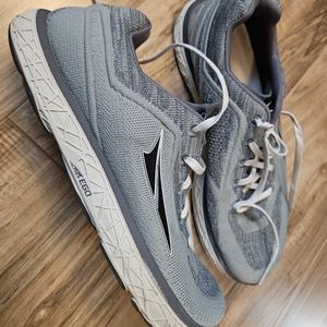 Altra Aloa running shoes